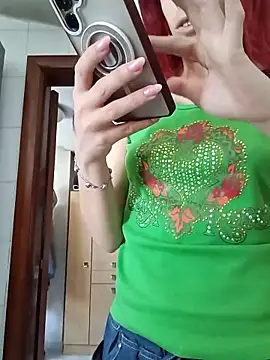 Annarella_Pika XXX чат на живо