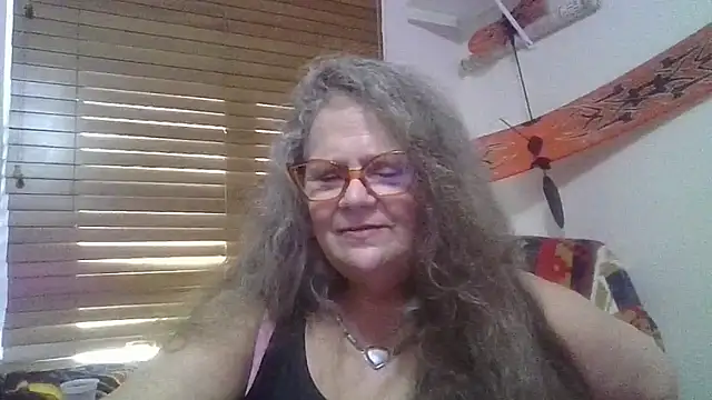 DestineeLoverGirl Adlı Modelin Canlı XXX Sohbeti