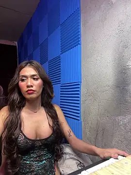 Bomb_Maddy লাইভ XXX চ্যাট