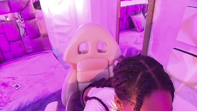 Czat XXX na żywo – Queen_perla_
