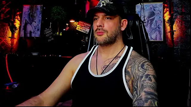 Show modela LexHardy na web-kameri