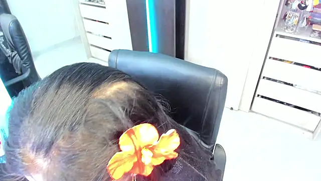 Chat XXX en directo de BellaFlaming
