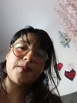 Kuutar's Live XXX Chat