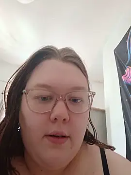 Sexycurvyemilyy's Live XXX Chat