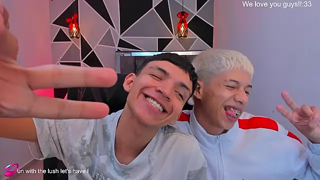 Juan_Nd_Steven Chat XXX live
