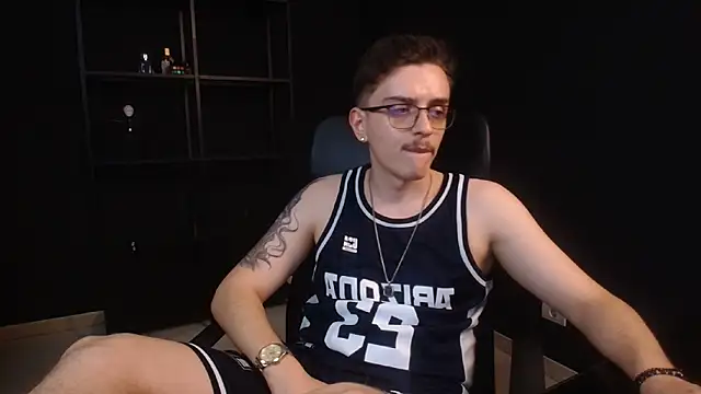 FelixStarkk's Live XXX Chat