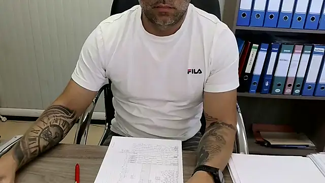 Chat +18 de Evasionee ao vivo