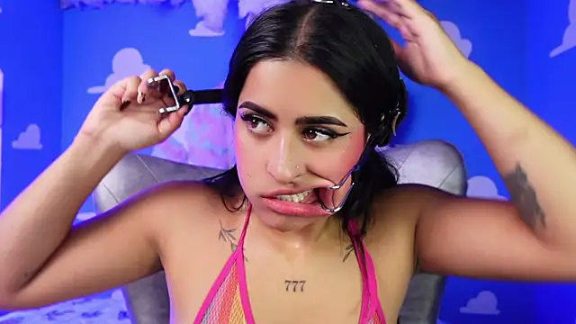 XXX chat uživo modela miss___anya