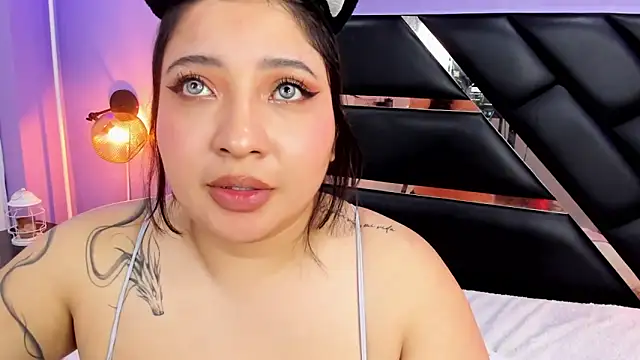 Chat +18 de Emma_monserrat ao vivo