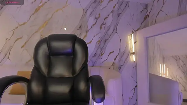 Chatroom XXX en direct de MadisonKane