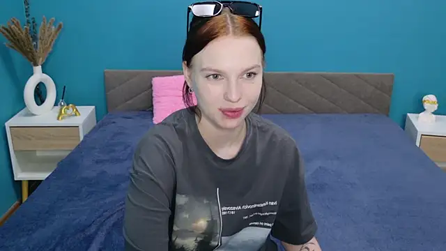 Chat +18 de Nora_Finch ao vivo