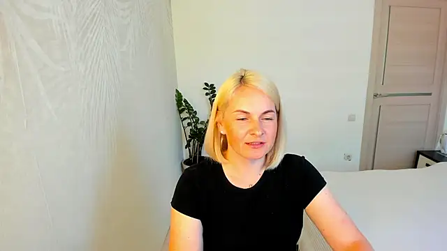 XXX chat uživo modela Alicee_Gracee