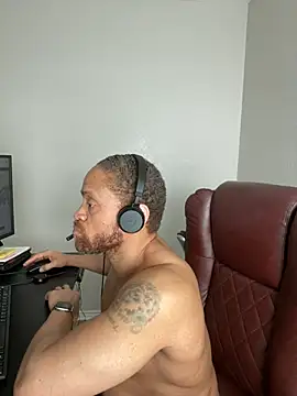 Fathero1time Live XXX-chat