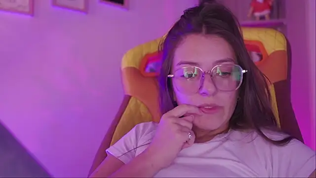 Chat XXX en directo de milly_kenner