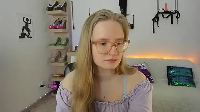 NancyHottie Adlı Modelin Canlı XXX Sohbeti
