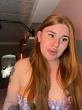 RedFoxQueen élő XXX-chatje