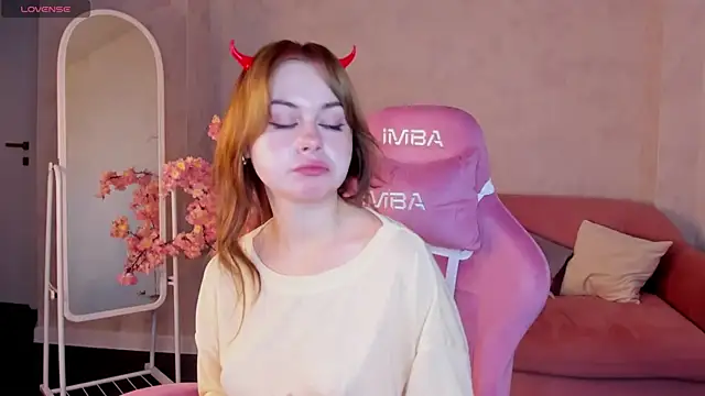Monica_Alvarez Chat XXX in diretta