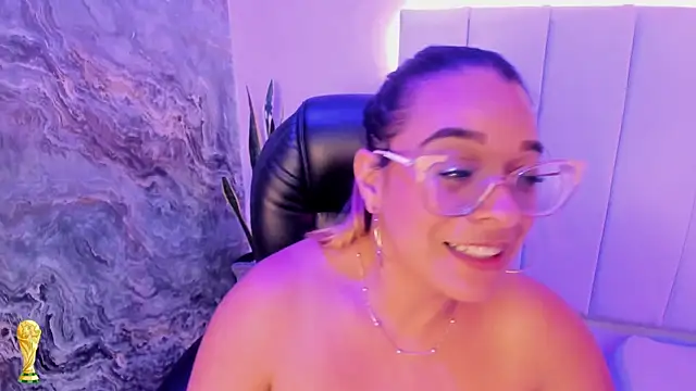 MHONIKBELUCCI's Live XXX Chat