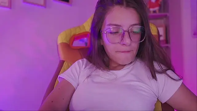milly_kenner Live XXX-Chat