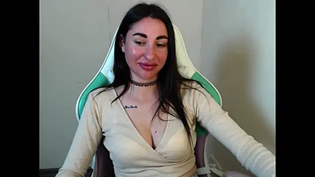 Chat XXX en directo de Cammil1a_horn