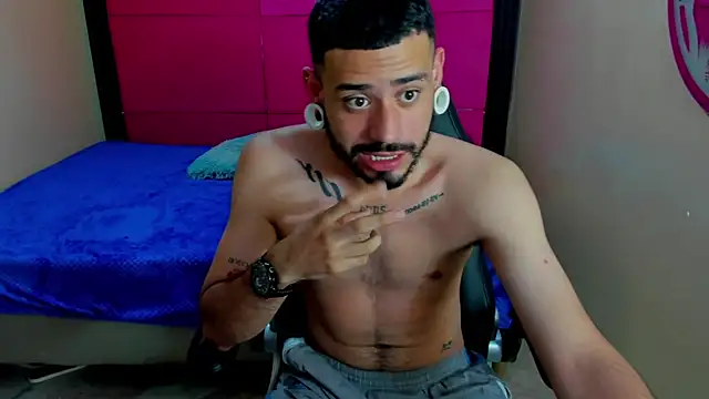 BrunoCarzon's Live XXX Chat