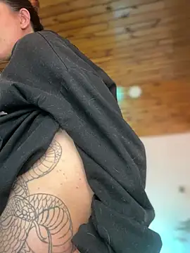 NikkiNixのライブXXXチャット