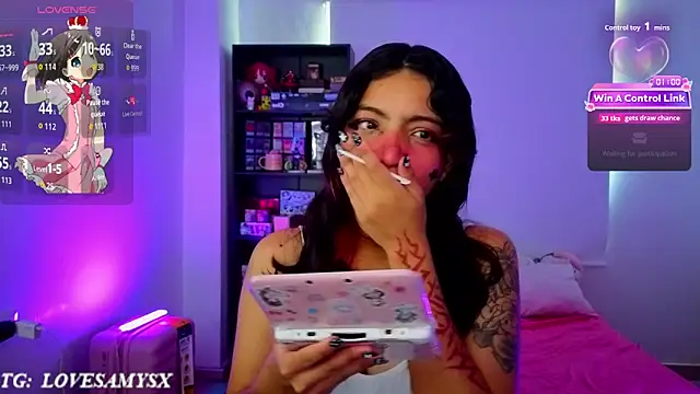 Chatroom XXX en direct de Lovelyamyy