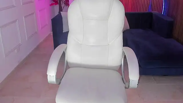 Chat XXX ao vivo de Kloee_brown