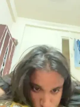 צ'אט XXX בשידור חי של varsha_00