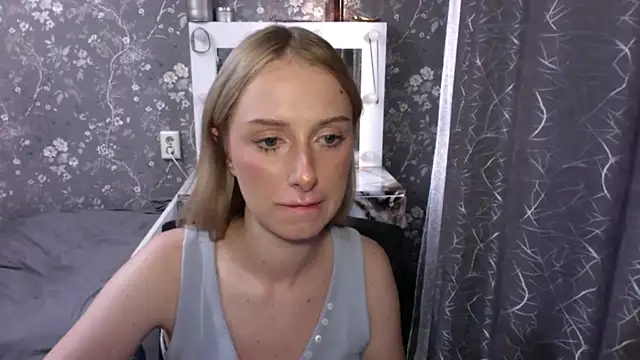 Chatroom XXX en direct de JennaLomeri