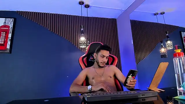 Boss_Domiinator XXX чат на живо