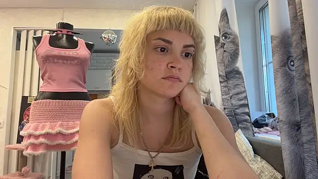 Živý XXX chat FreedaDeloach