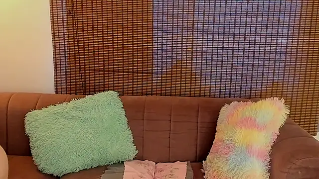Chat +18 de ariana_cross ao vivo