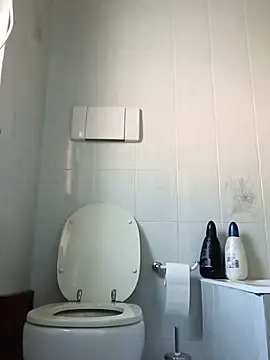 Annarella_Pika Adlı Modelin Canlı XXX Sohbeti