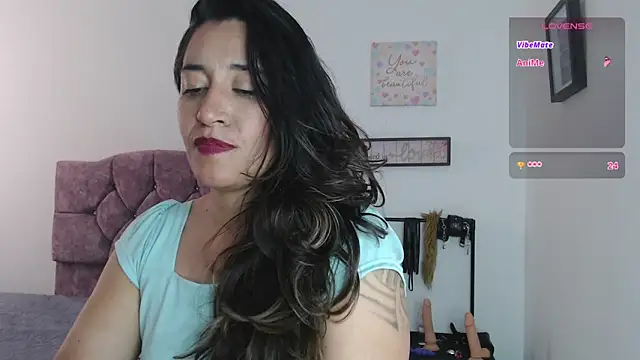 violeta_scott: απευθείας συνομιλία ΧΧΧ