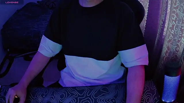 צ'אט XXX בשידור חי של xXxHARDPORNxXx