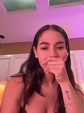 Živý XXX chat JuliaaVega