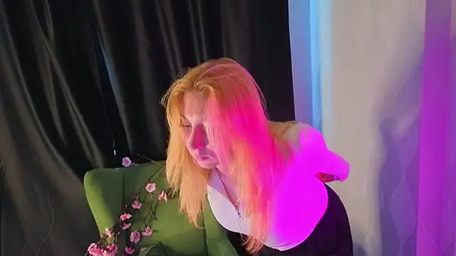 RosalieHandley Live XXX-Chat