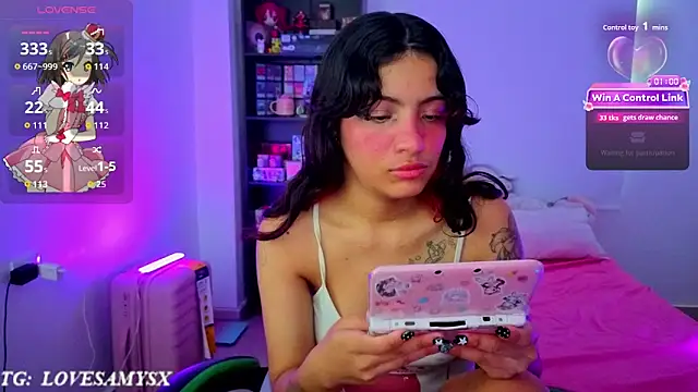 Chat XXX en directo de Lovelyamyy