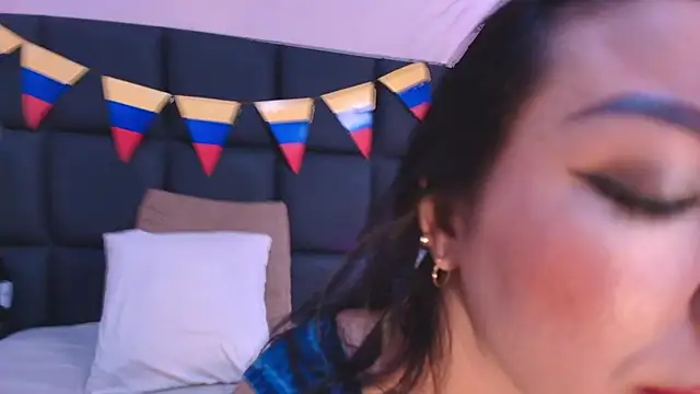 دردشة SeleneLujan الجنسية المباشرة