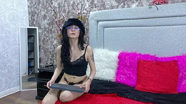 Naomimolie's Live XXX Chat