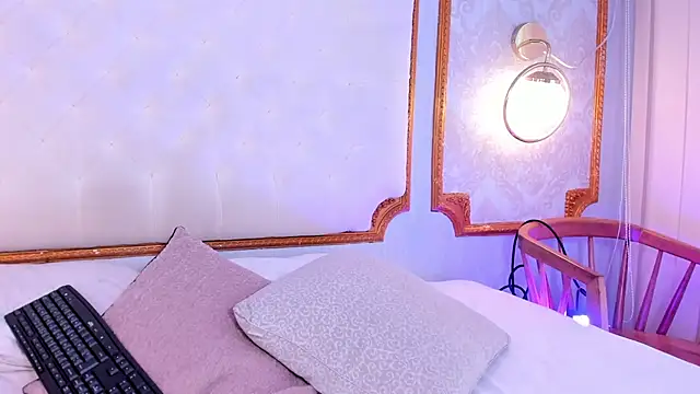 alison_ferrera_'s Live XXX Chat
