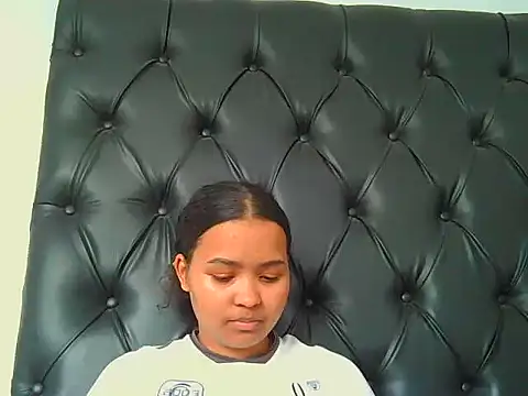 indianaphrodite1 XXX чат на живо