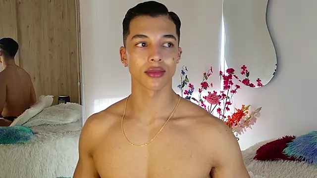 Troye_Williams Live XXX Chat