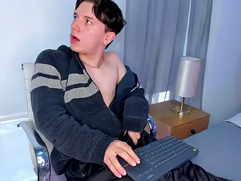 hollannd_ – Naživo XXX chat