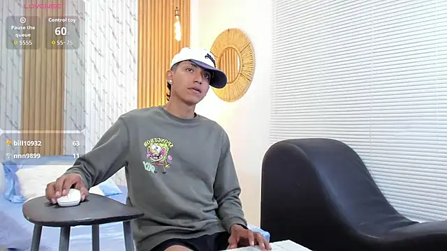 myke_tucker's Live XXX Chat