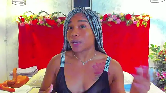 Chat +18 de SilvannaFit ao vivo