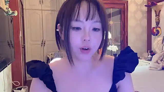 LongLongQueen's Live XXX Chat