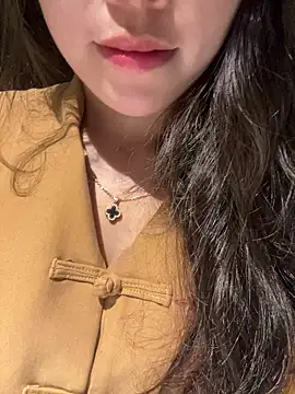 Bella_7777 Adlı Modelin Canlı XXX Sohbeti