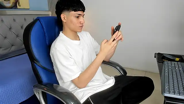 SamBlack_ XXX чат на живо